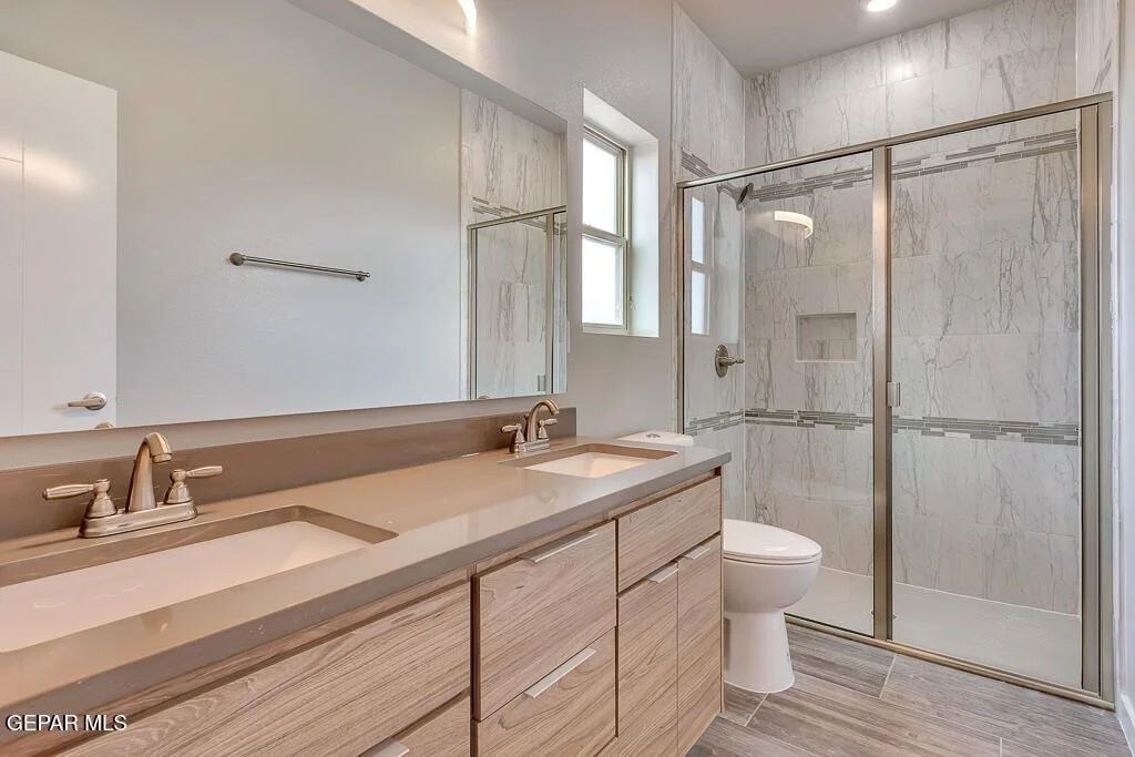 Photo of 15168 Composition Avenue