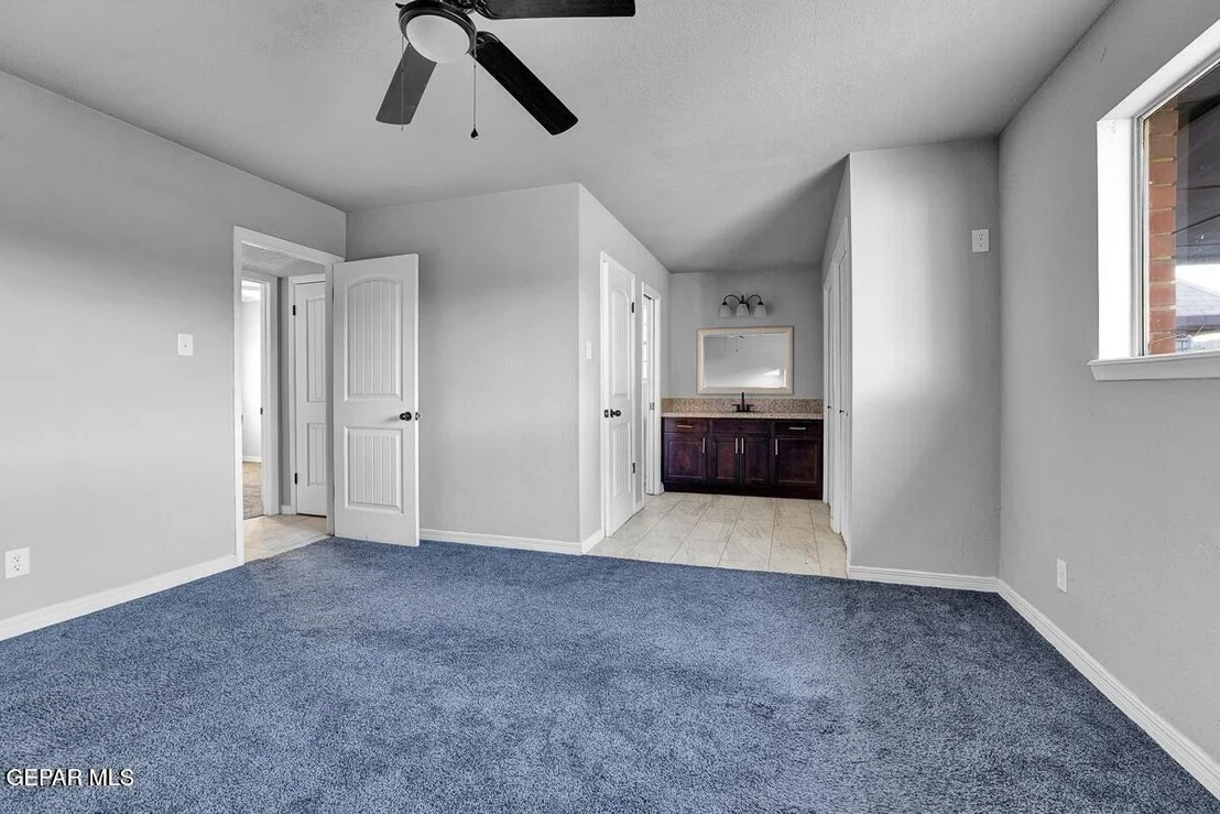 Photo of 3709 ROSLYN Drive