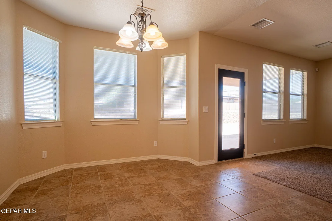 Photo of 3049 LOOKOUT POINT Drive