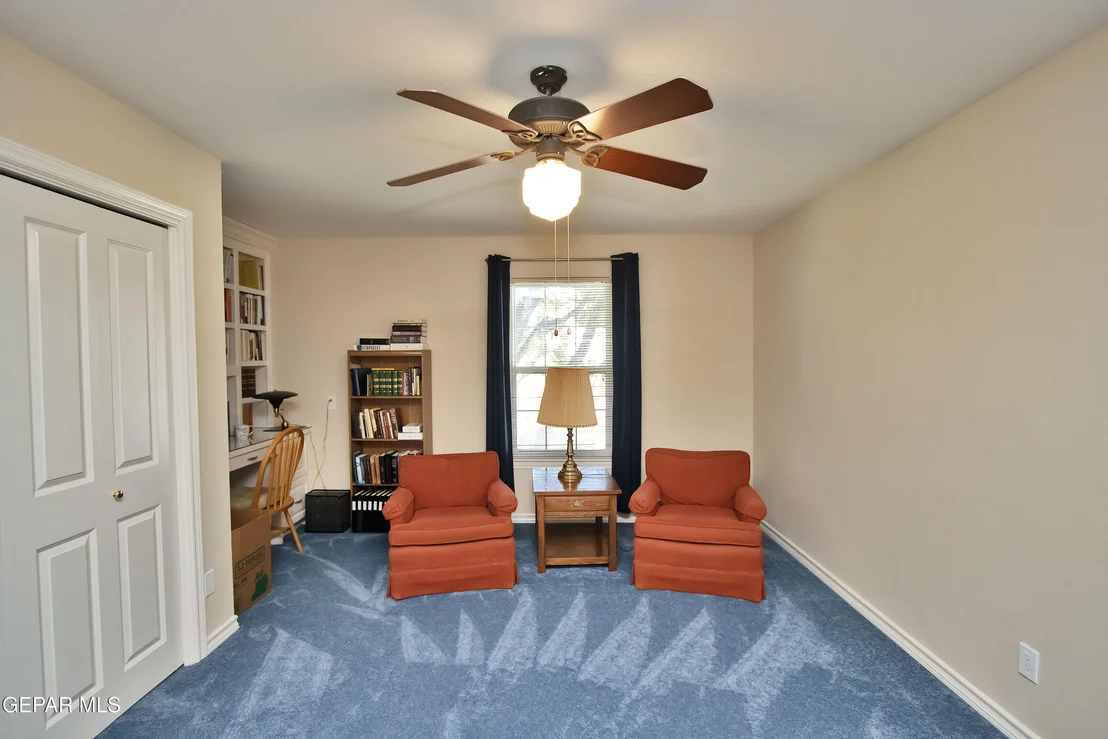 Photo of 517 Stonebluff Road