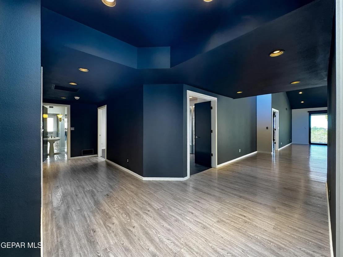Photo of 1114 Los Jardines Circle