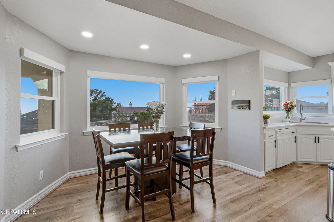 Photo of 871 VIA ALEGRE Lane