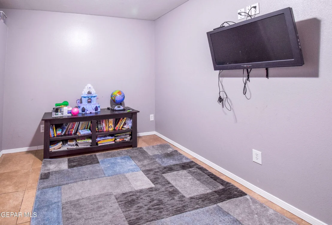 Photo of 10508 GAIUS Drive
