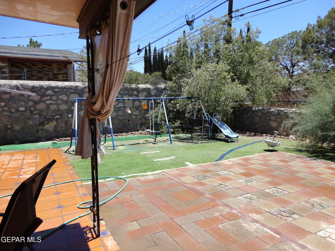 Photo of 624 DE LEON Drive
