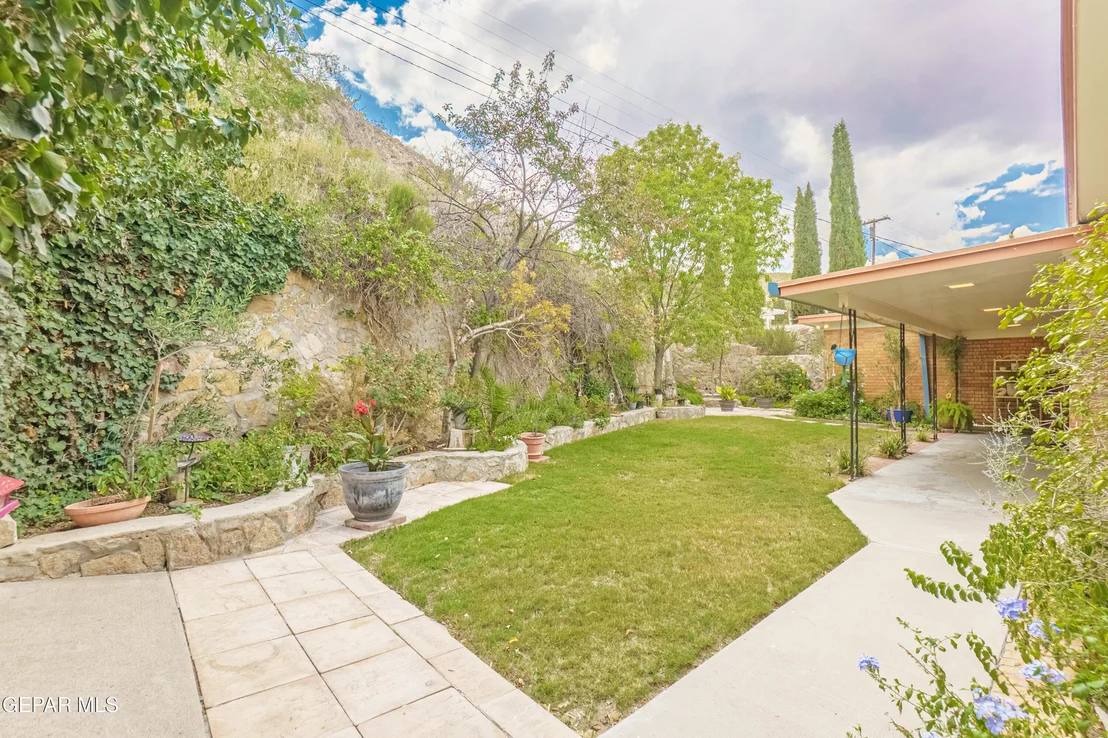 Photo of 8711 GALENA Drive