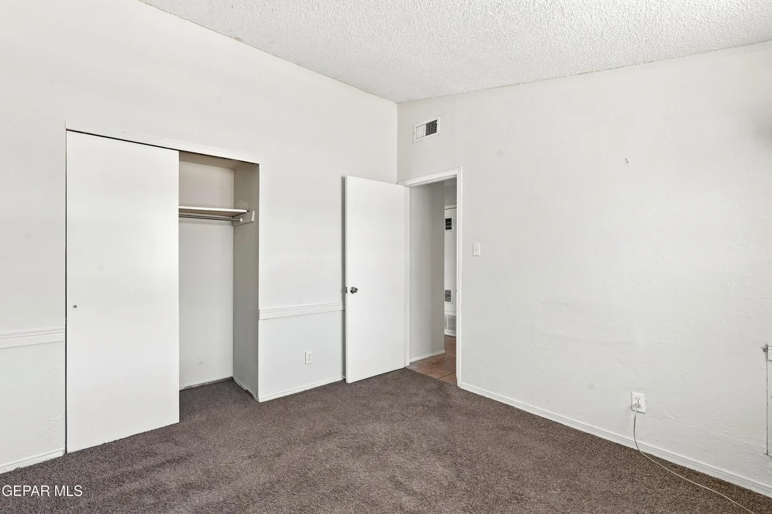 Photo of 6673 Tiger Eye Drive