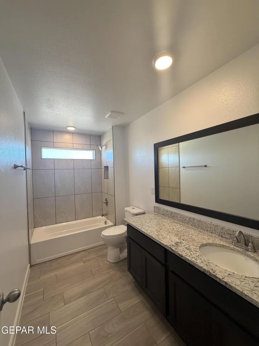 Photo of 10724 Aaron Street