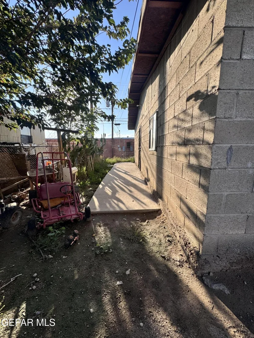 Photo of 7045 1st Street