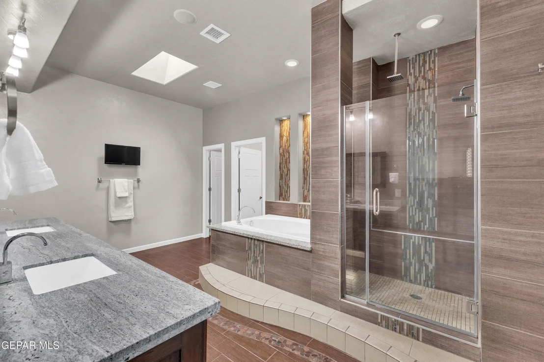 Photo of 1695 OPTIMA Way