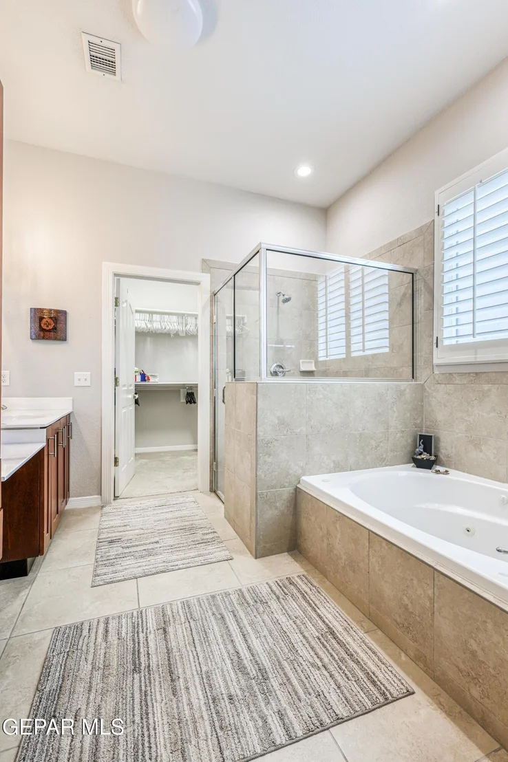 Photo of 7713 OAK LANDING Drive