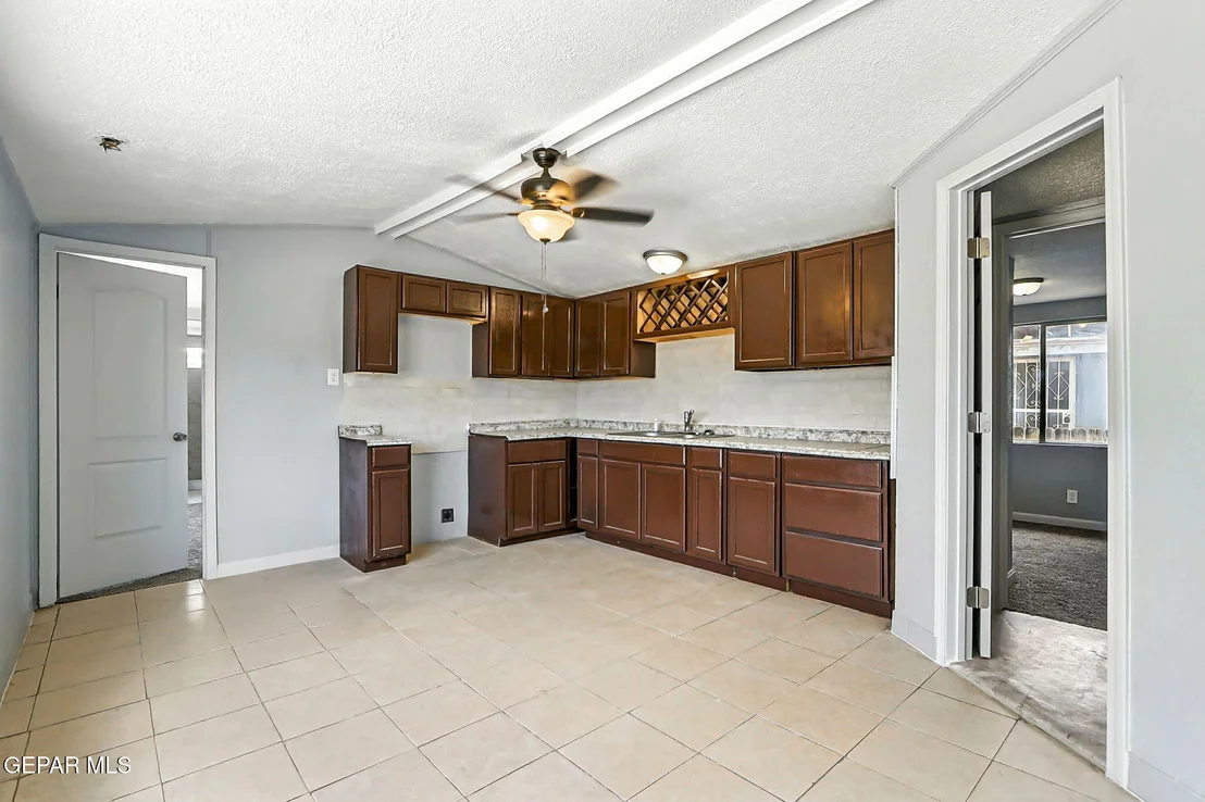 Photo of 736 Palmer Place