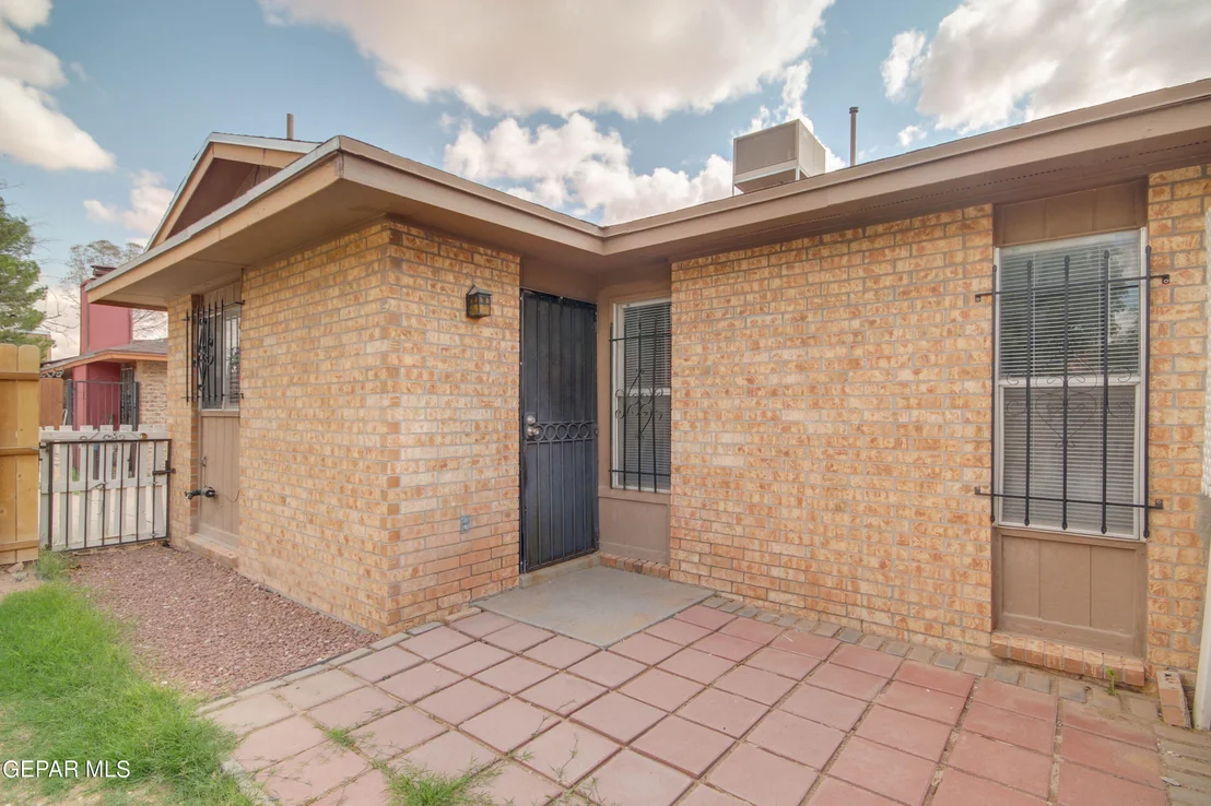 Photo of Unit B at 3429 RISNER Place