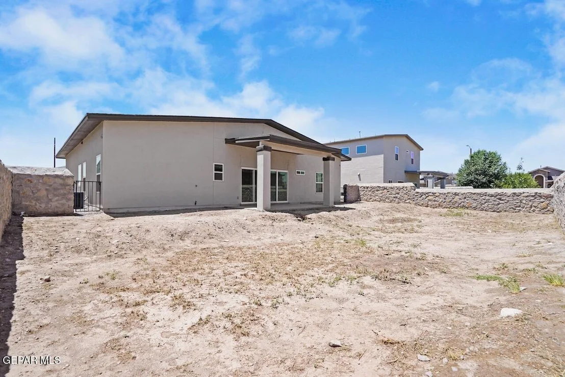 Photo of 965 CROOKED RIVER Drive