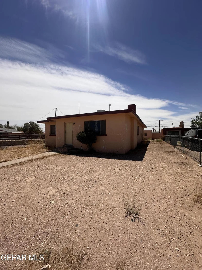 Photo of 3524 MOBILE Avenue