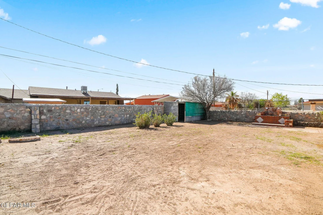 Photo of 8282 VALLE PLACIDO Drive