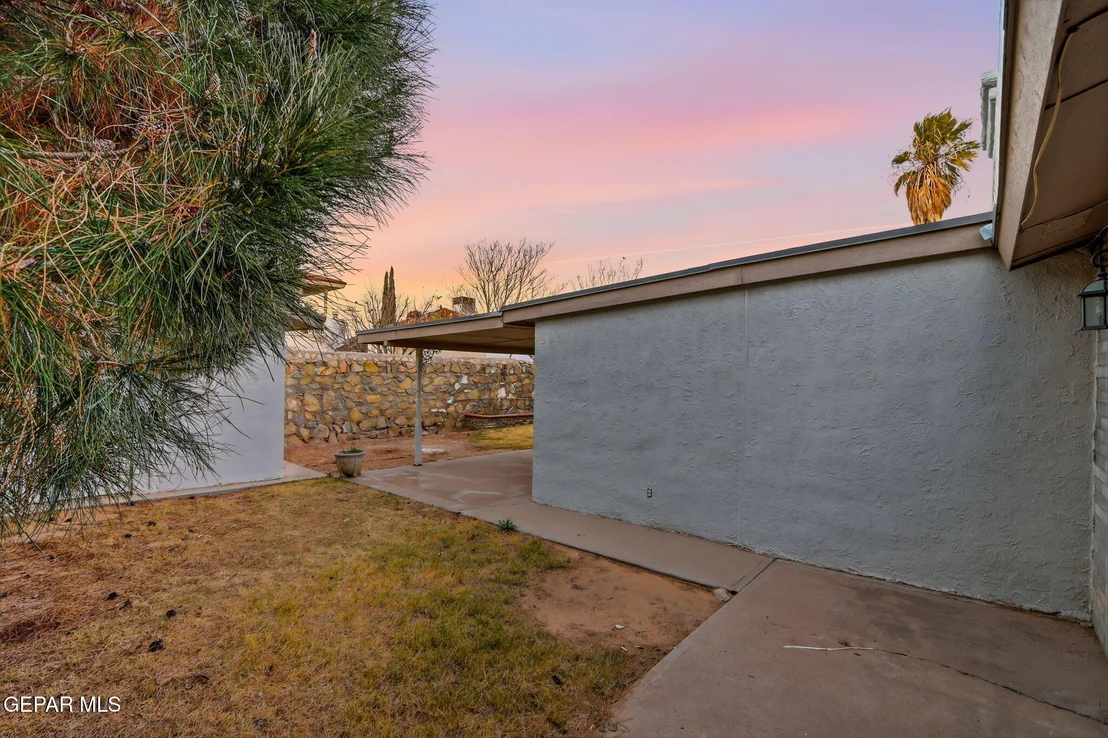 Photo of 11851 STONE CASTLE Drive