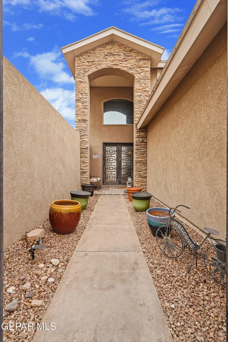 Photo of 5017 MOON RANCH Lane