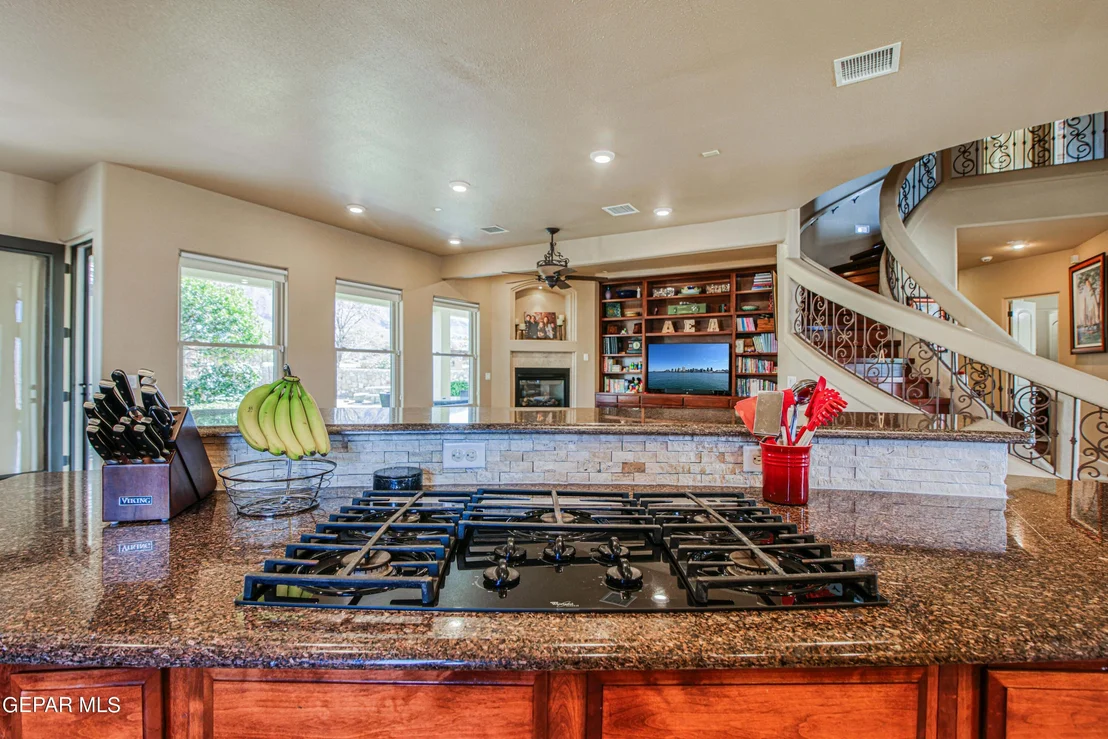 Photo of 6292 FRANKLIN DOVE Avenue