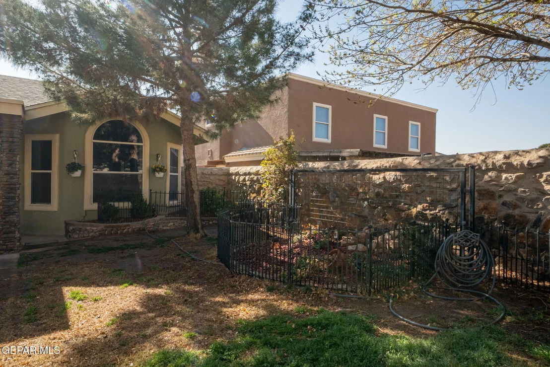 Photo of 457 EMERALD BLUFF Drive