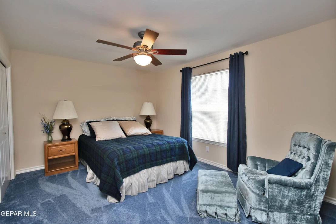 Photo of 517 Stonebluff Road