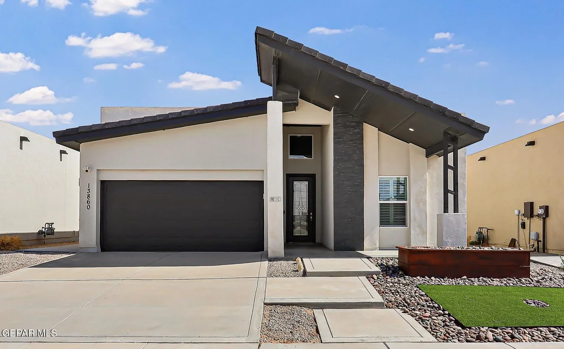 Photo of 13860 Summer View Avenue