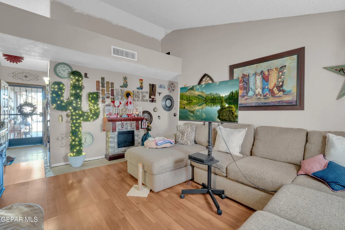 Photo of 6725 TIGER EYE Drive