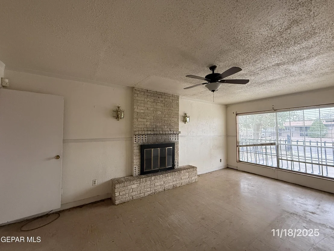 Photo of 4944 CAMDEN Circle