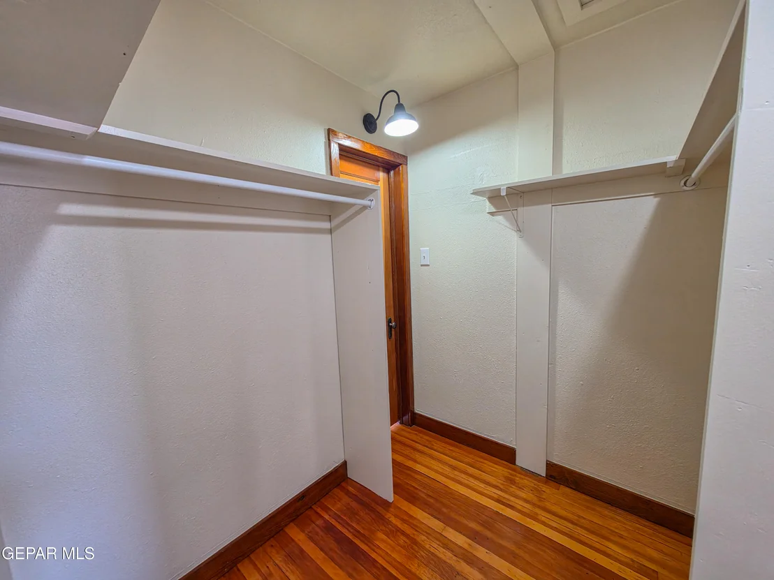 Photo of 4037 EMORY Road