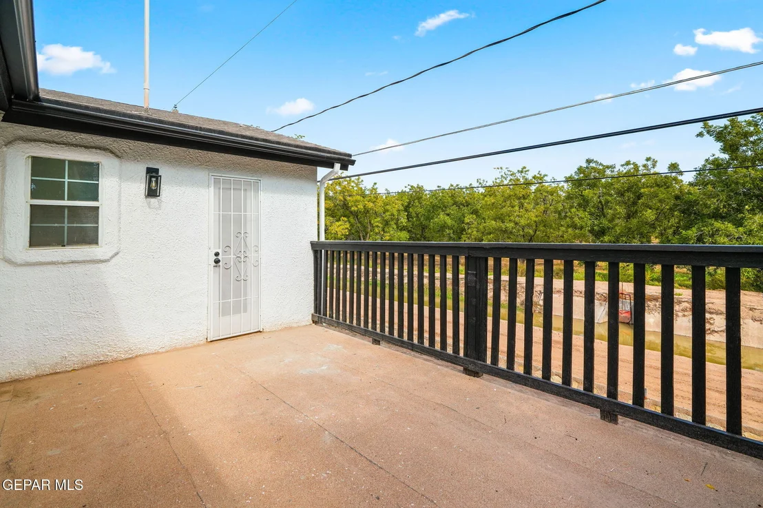 Photo of 12385 Orchard Park