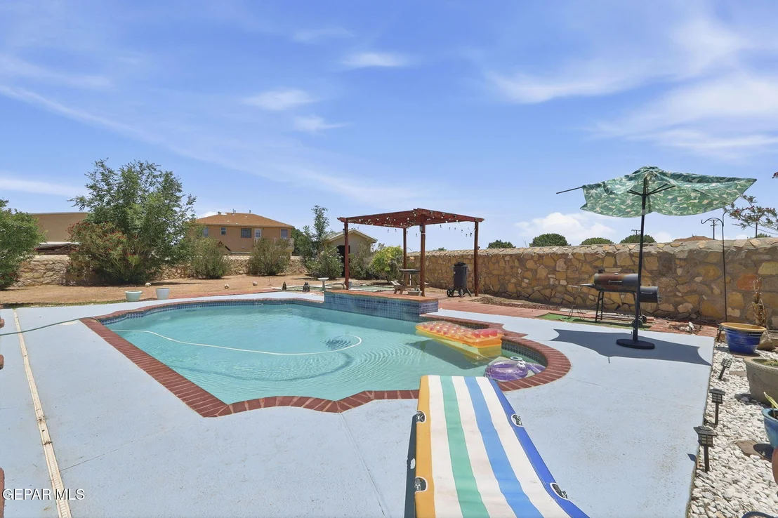 Photo of 12720 SETTING SUN Drive