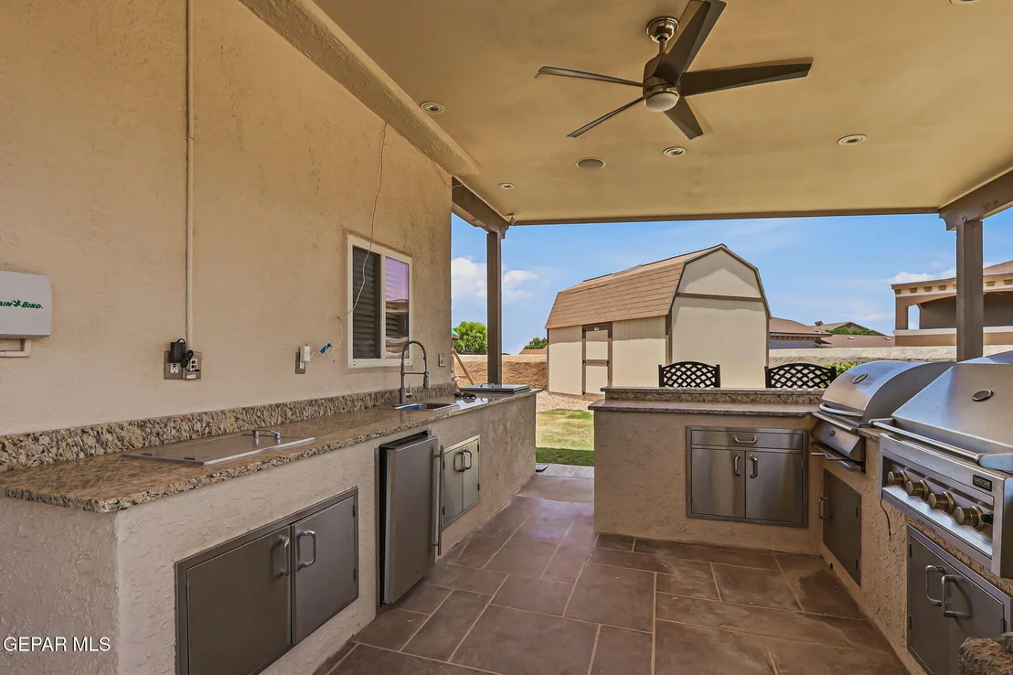 Photo of 5544 DENNIS CAVIN Lane