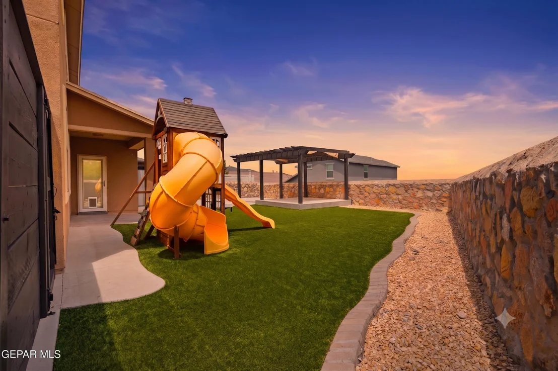 Photo of 7401 EAGLE VISTA Drive