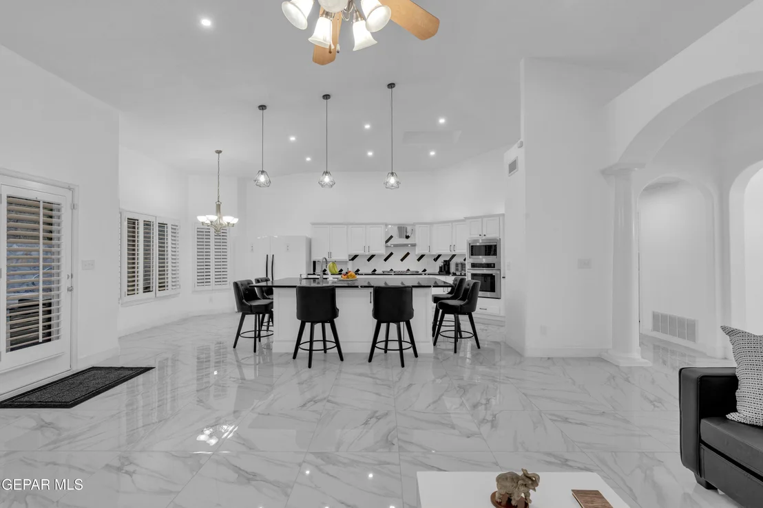 Photo of 6337 FRANKLIN RED Drive