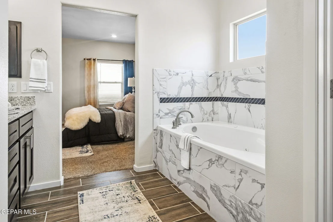 Photo of 804 BLINGWOOD