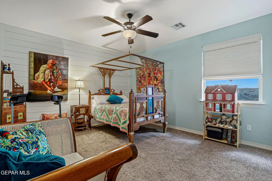 Photo of 7223 LONGSPUR Drive