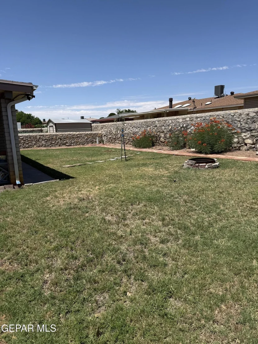 Photo of 3149 EDGEROCK Drive