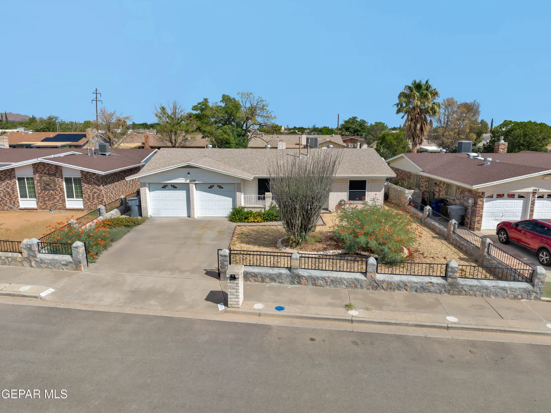 Photo of 5009 MCCORMICK Lane