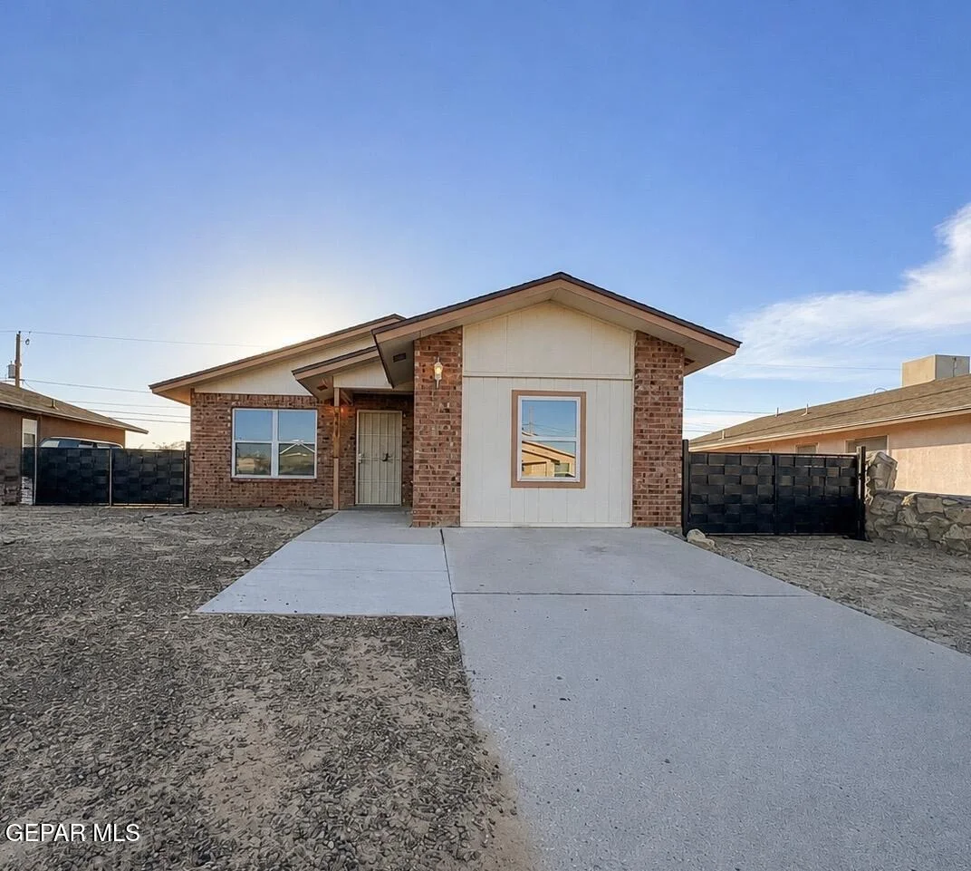 Photo of 441 REILLY Lane