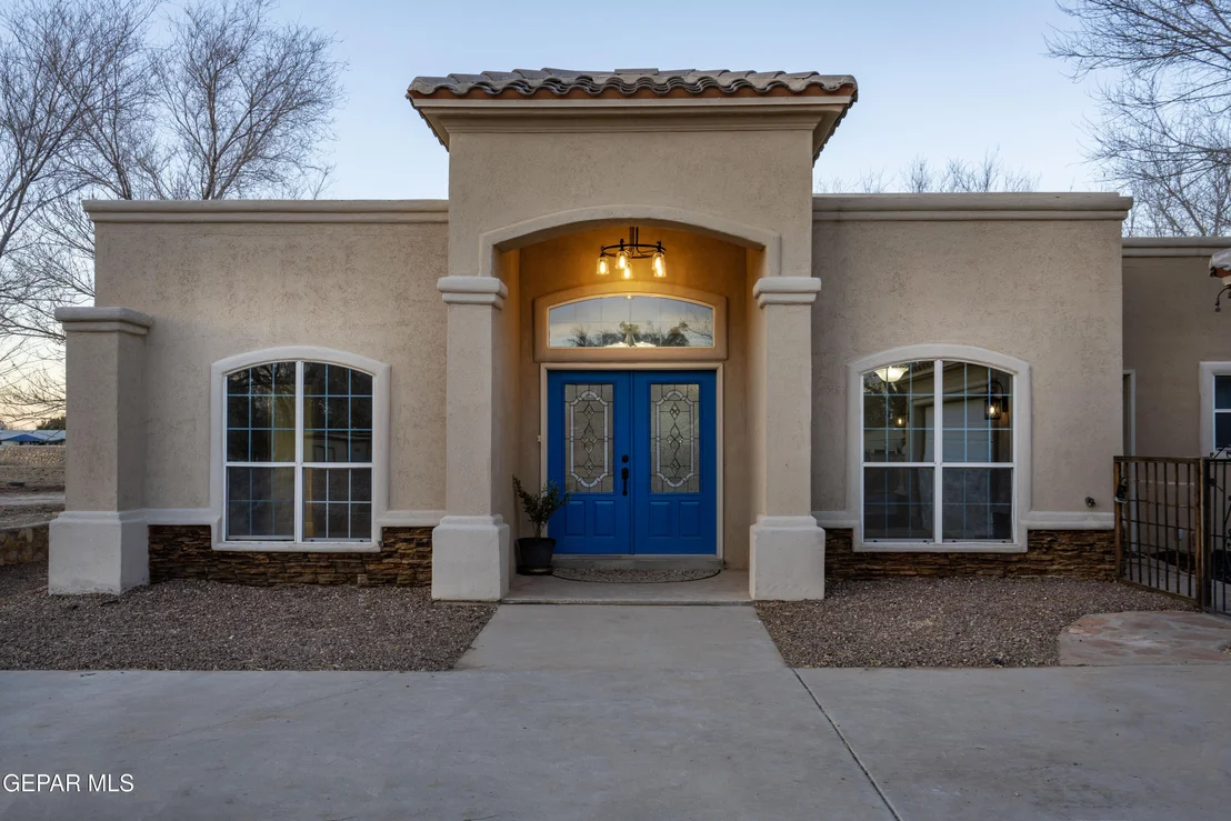Photo of 1045 MAXIMO Street