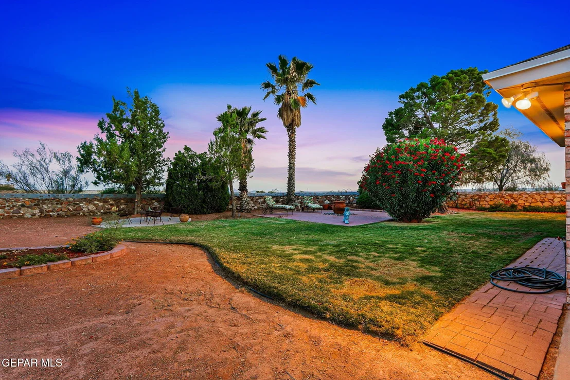 Photo of 7616 DIANJOU Drive