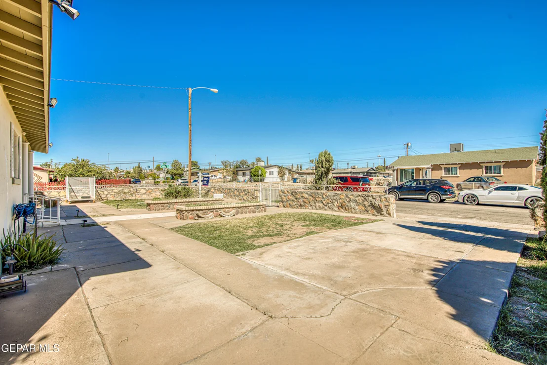 Photo of 1121 Belen Road