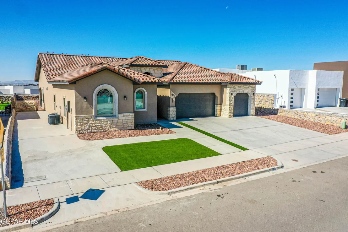 Photo of 309 Blue Valley