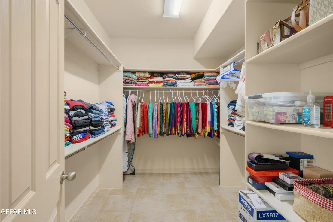 Photo of 7250 LONGSPUR Drive