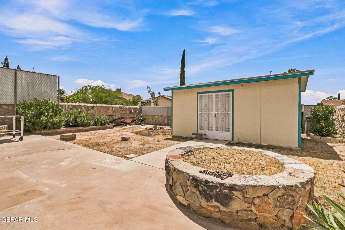 Photo of 11728 JOHN POLLEY Circle