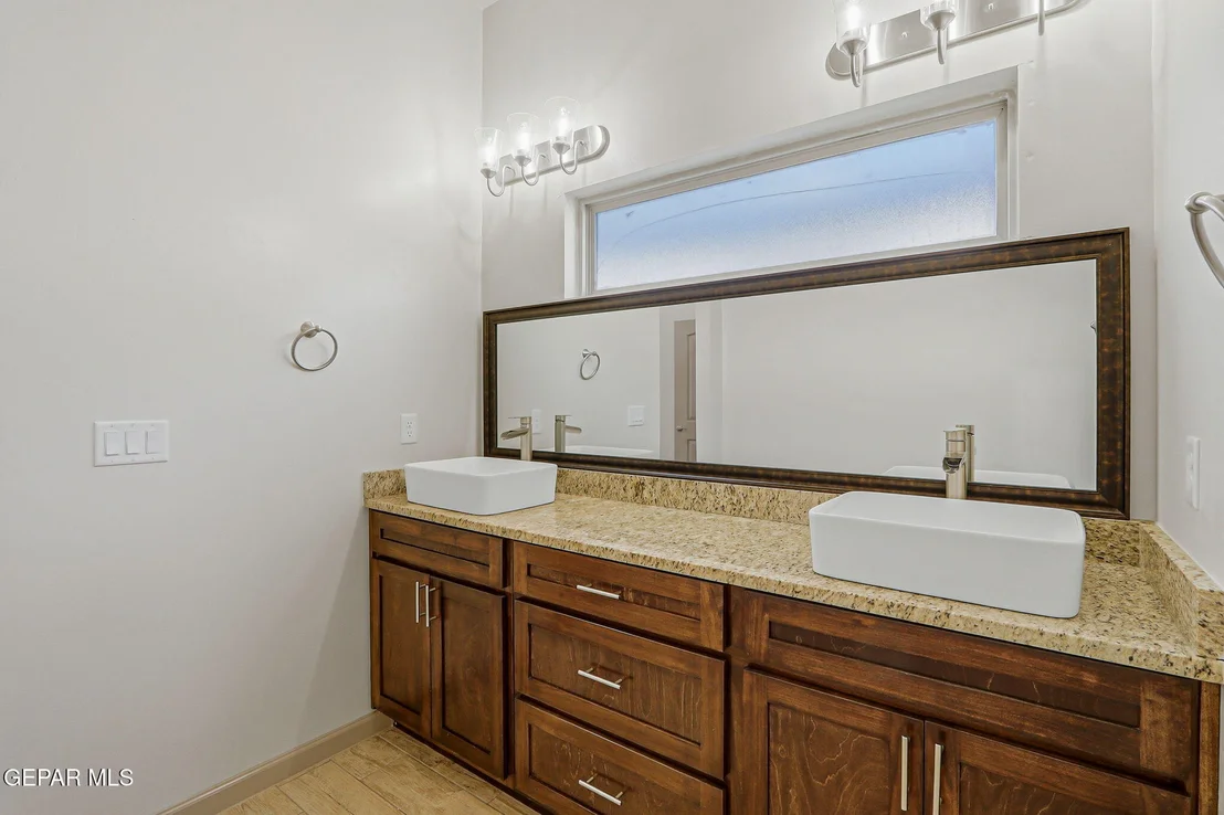 Photo of 7825 Enchanted View Drive