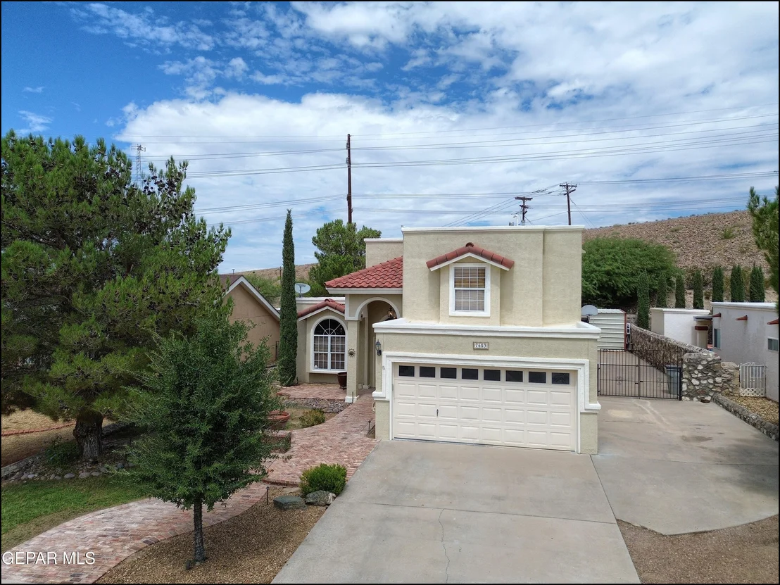 Photo of 7653 DIANJOU Drive