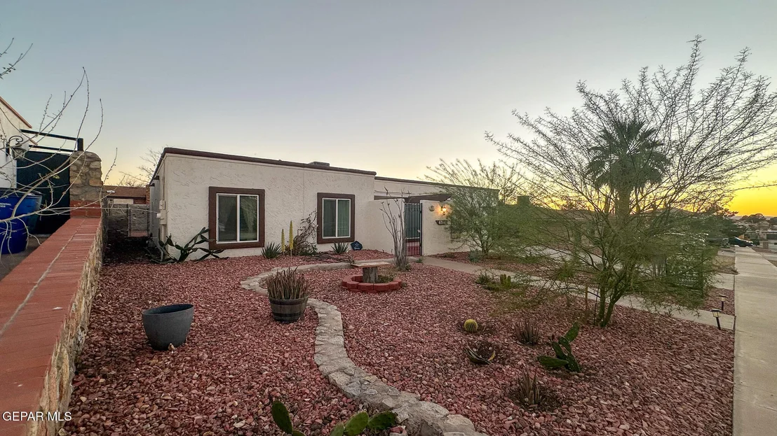 Photo of 6916 POLVADERA Drive