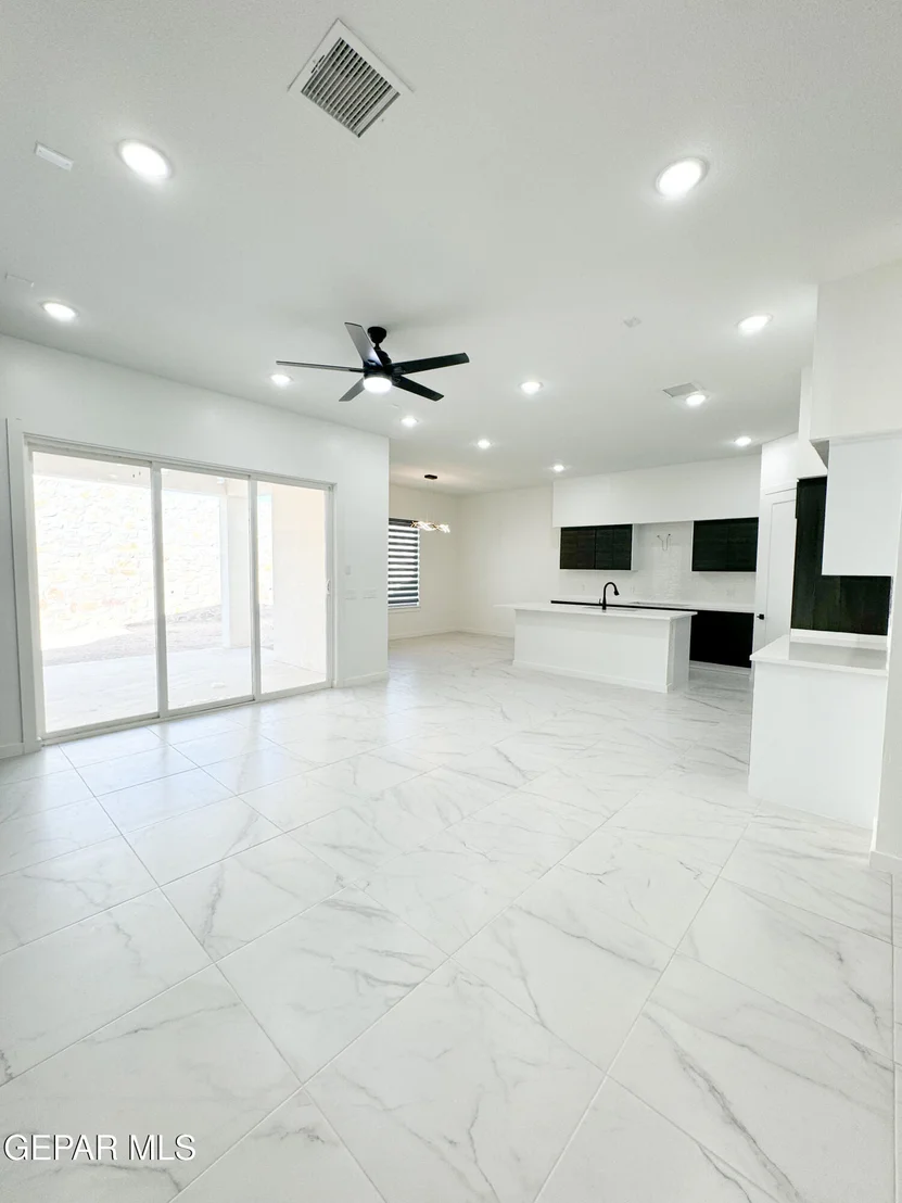 Photo of 1785 URIJAH Place