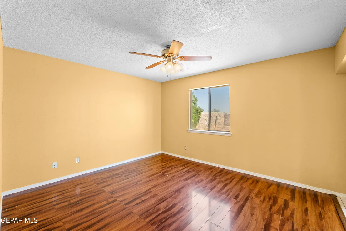 Photo of 6233 Kings Bridge Drive