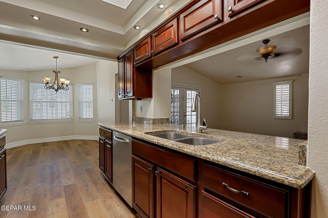 Photo of 10401 Springwood Drive